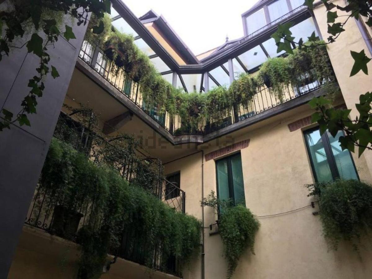 Hl Luxury Duomo Apartment - Via Torino, Montenapoleone Milano Exteriör bild