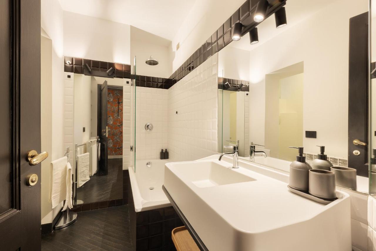 Hl Luxury Duomo Apartment - Via Torino, Montenapoleone Milano Exteriör bild