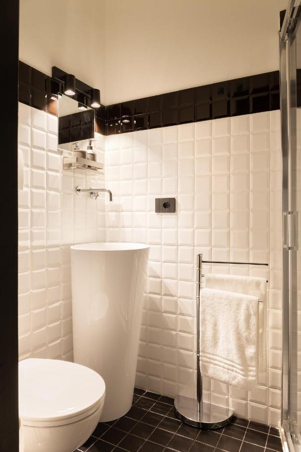 Hl Luxury Duomo Apartment - Via Torino, Montenapoleone Milano Exteriör bild